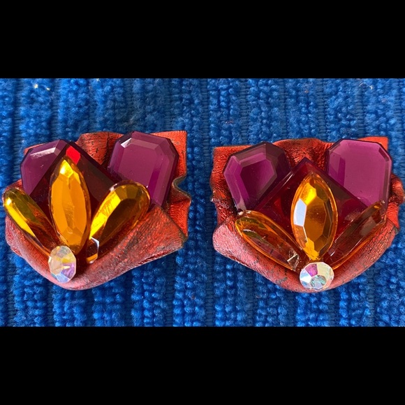 Vintage Leather and Crystal Clip Earring - Picture 1 of 5